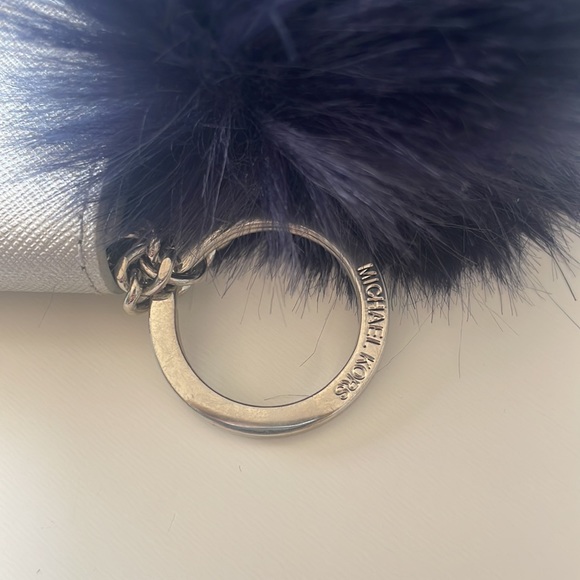 Michael Kors mini wallet - Picture 2 of 4